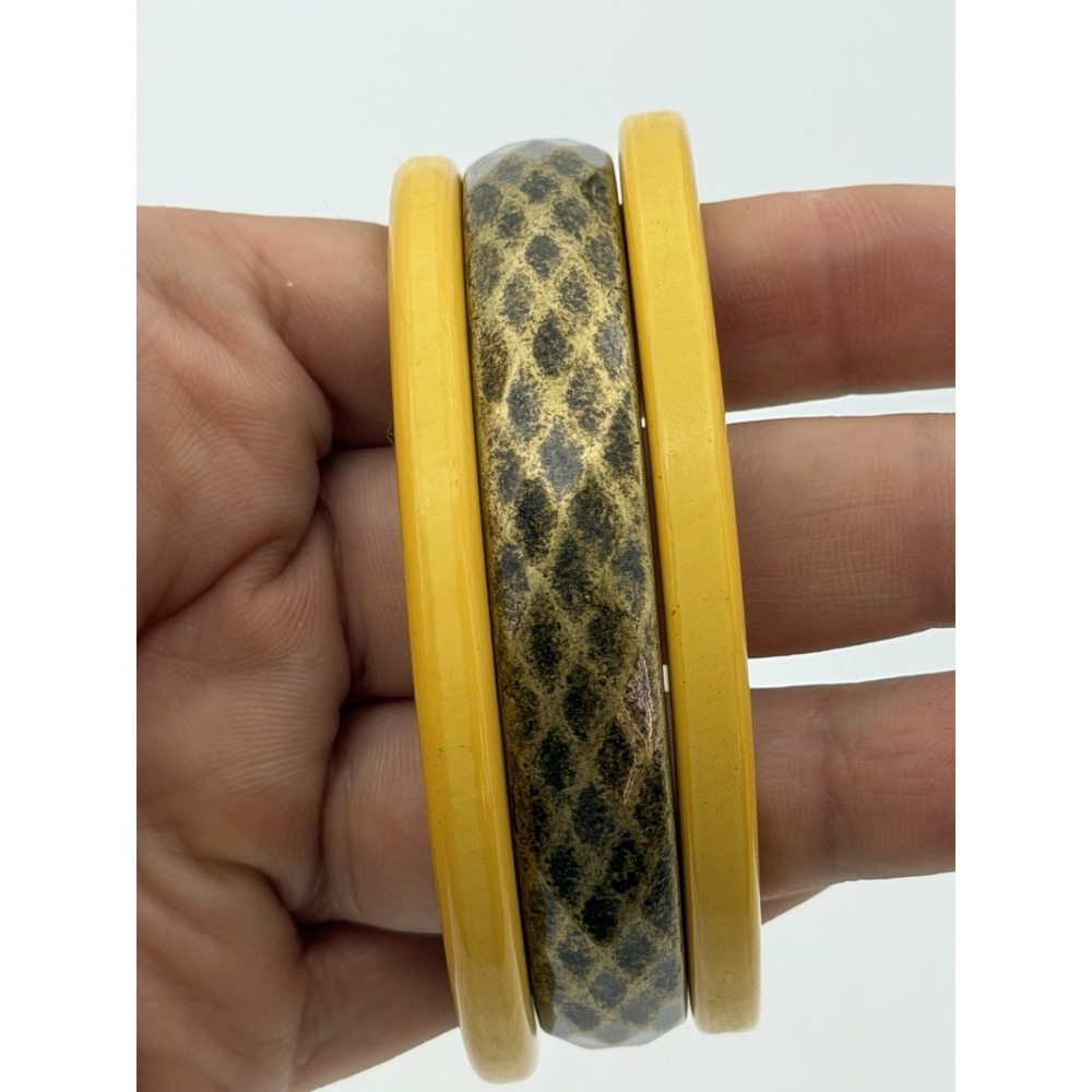 Vintage Yellow Lucite Bangle Bracelet Set Snake Print Resin Retro Boho Stack 3pc
